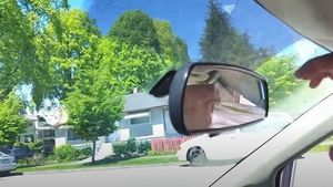 Best Rear View Mirror Glue in 2022 – Top Mirror Review